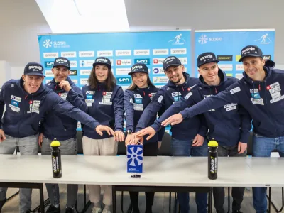 - 15.11.2023 - mo&scaron;ka in ženska reprezentanca v teku na smučeh pred bližnjim začetkom nove tekmovalne sezone v svetovnem pokalu &ndash; smučarski tekači //FOTO: Luka Cjuha