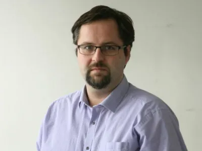 Ale&scaron; Gaube, komentator - notranja <br><br><br><br>- Dnevnik 2016 - portreti za komentarje in kolumne - komentatorji - novinarji - novinar - <br><br><br><br><br><br>//FOTO: TomaĹž Skale