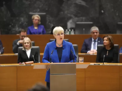 predsednica republike&nbsp;Nata&scaron;a Pirc Musar&nbsp;je na lastno pobudo prvič nagovorila poslance&nbsp;- 13.12.2023 &ndash; Državni zbor RS -&nbsp;15. redna seja DZ &ndash;&nbsp;//FOTO: Bojan Velikonja