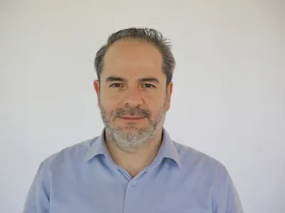 Levent Kenez, tur&scaron;ki novinar