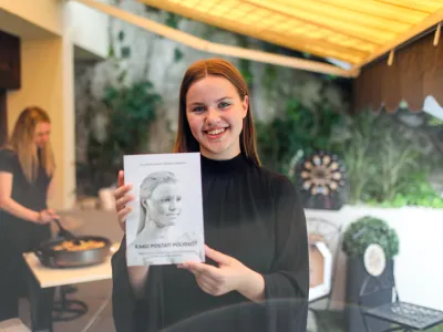 Devetnajstletna &scaron;tudentka Pia Jelena Neytiri Džakulin Pekarović te dni predstavlja svojo prvo knjigo Kako postati poliglot.&nbsp;