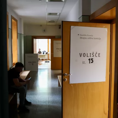 - Voli&scaron;če O&Scaron; Moste.- 09.06.2024. - Volitve v Evropski parlament in &scaron;tirje referendumi za preferenčni glas, o Evtanaziji, o rabi marihuane v medicinske namene in za rekreativno uporabo 2024.//FOTO: Bojan Velikonja