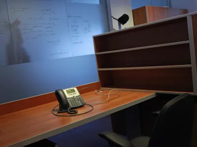 Če terjatve ne bodo prodane v aktualnem prodajnem postopku oziroma do konca leto&scaron;njega leta, bodo skupaj z vsem poslovanjem in zaposlenimi v DUTB prenesene na Slovenski državni holding. Foto: Luka Cjuha&nbsp;