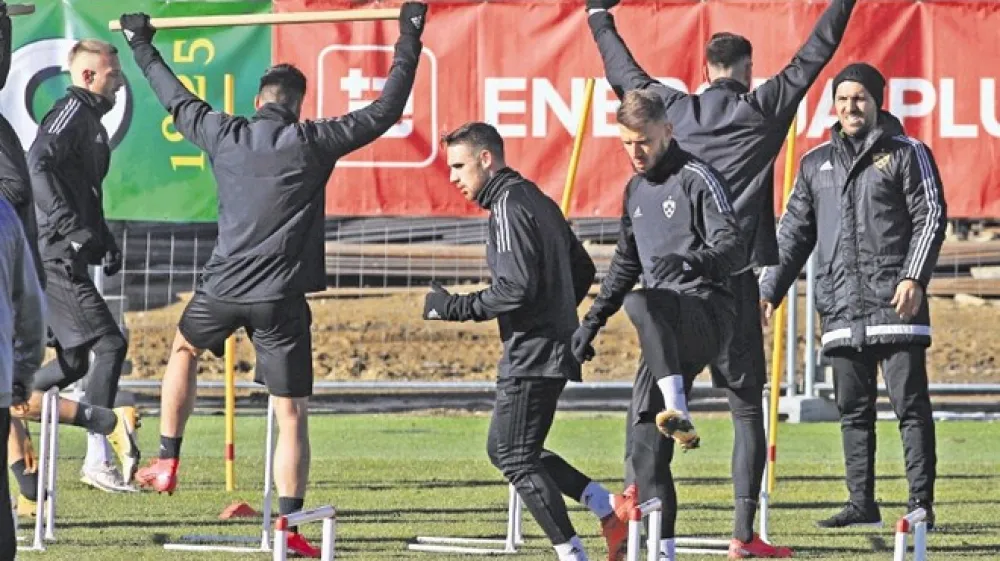 Nogometa&scaron;i Maribora so včeraj opravili prvi trening v Ljudskem vrtu, osrednji del bo že deseto leto zapored v Turčiji.