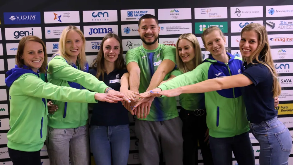 - 14.03.2022 &ndash; Atletska zveza Slovenije (AZS) &ndash; atletska reprezentanca pred odhodom na svetovno dvoransko prvenstvo v Beogradu &ndash; //FOTO: Tomaž Skale