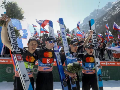 - 26.03.2022 &ndash; Smučarski skoki Planica 2022 - FIS finale svetovnega pokala v poletih &ndash; ekipna tekma //FOTO: Luka Cjuha