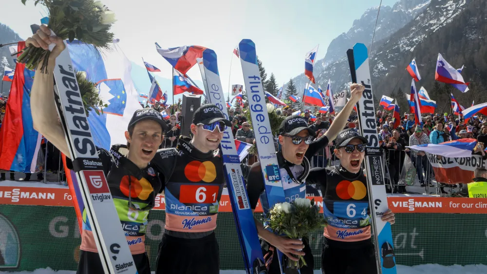 - 26.03.2022 &ndash; Smučarski skoki Planica 2022 - FIS finale svetovnega pokala v poletih &ndash; ekipna tekma //FOTO: Luka Cjuha
