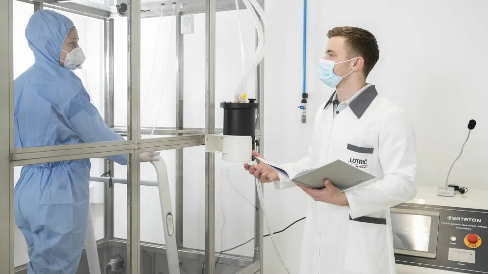 V leto&scaron;njem letu podjetje &scaron;iri področje dela s storitvijo preizku&scaron;anja in certificiranja za&scaron;čitnih in medicinskih mask. F Lotrič Meroslovje