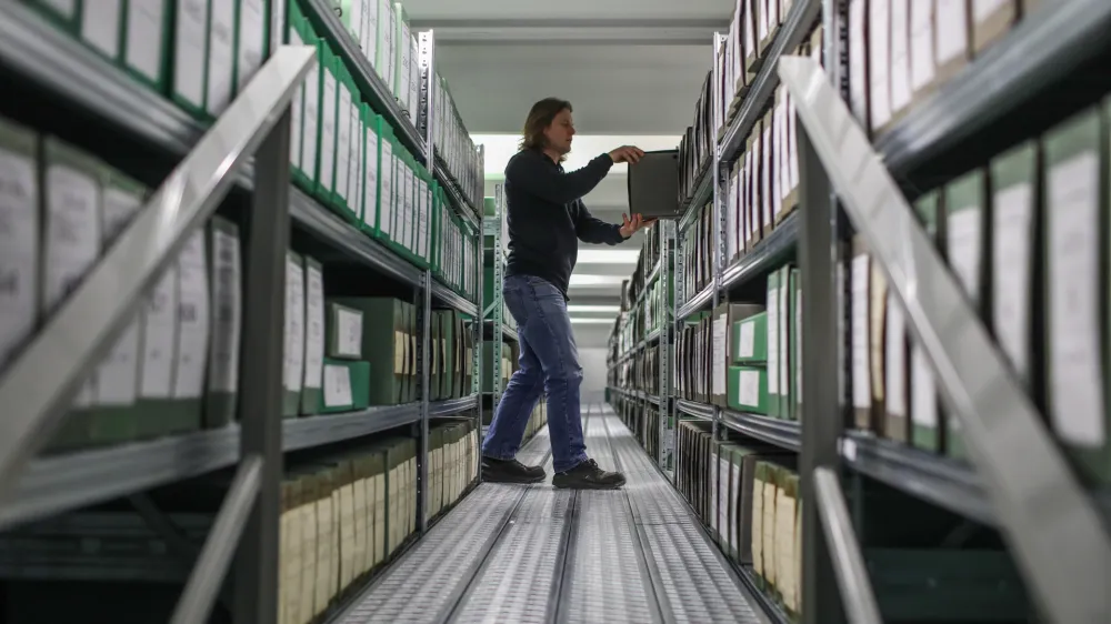 BTC &ndash; novi prostori Zgodovinskega arhiva Ljubljana- 13.04.2022 - Zgodovinski arhiv Ljubljana - selitev arhivskega gradiva iz prostorov mestne občine v BTC zaradi odpovedi najemne pogodbe  //FOTO: Bojan Velikonja