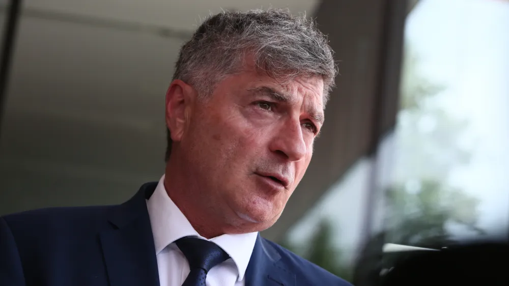 Rudi Medved- 10.06.2019 - srečanje koalicijskih partnerjev, na katerem bodo med drugim razpravljali o predlogu proračuna za leti 2020 in 202 - Kongresni center Brdo //FOTO: Luka Cjuha.