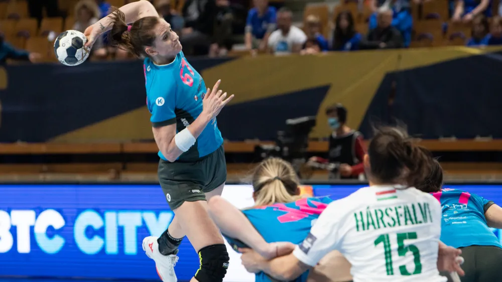 - 26.03.2022 &ndash; ženski rokomet - Krim Mercator: Ferencvaro&scaron;, evropska liga prvakinj - prva tekma osmine finala //FOTO: Bojan Velikonja