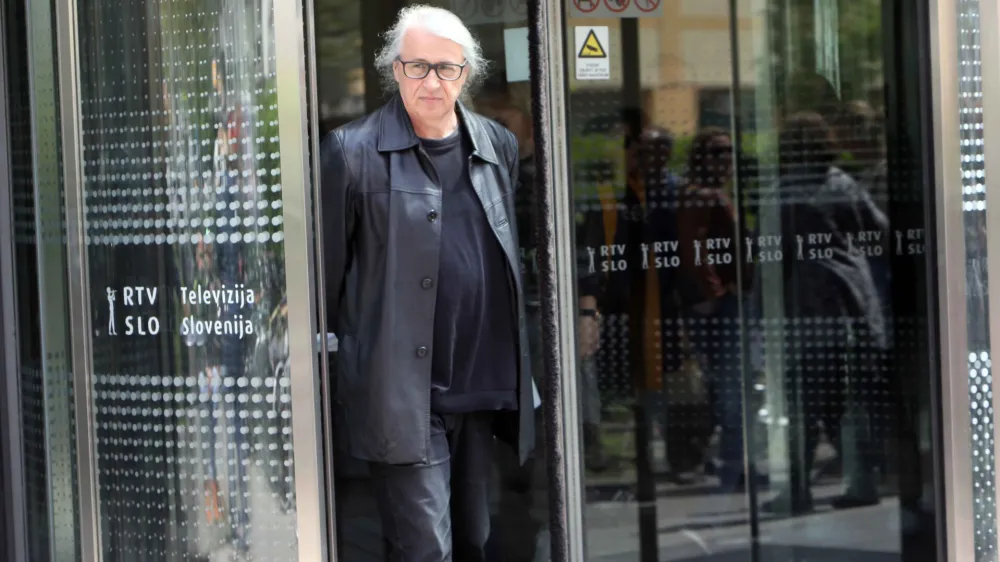 Marcel &Scaron;tefančič, odstavljeni voditelj Studia City<br><br><br>- 03.05.2022 &ndash; Mednarodni dan svobode medijev - Sindikat novinarjev Slovenije ob svetovnem dnevu svobode medijev pred RTV spregovorili o aktualnem dogajanju v javnem mediju; Nikogar&scaron;nji hlapci! Za javni RTV in avtonomno novinarstvo!<br><br>//FOTO: Tomaž Skale<br>