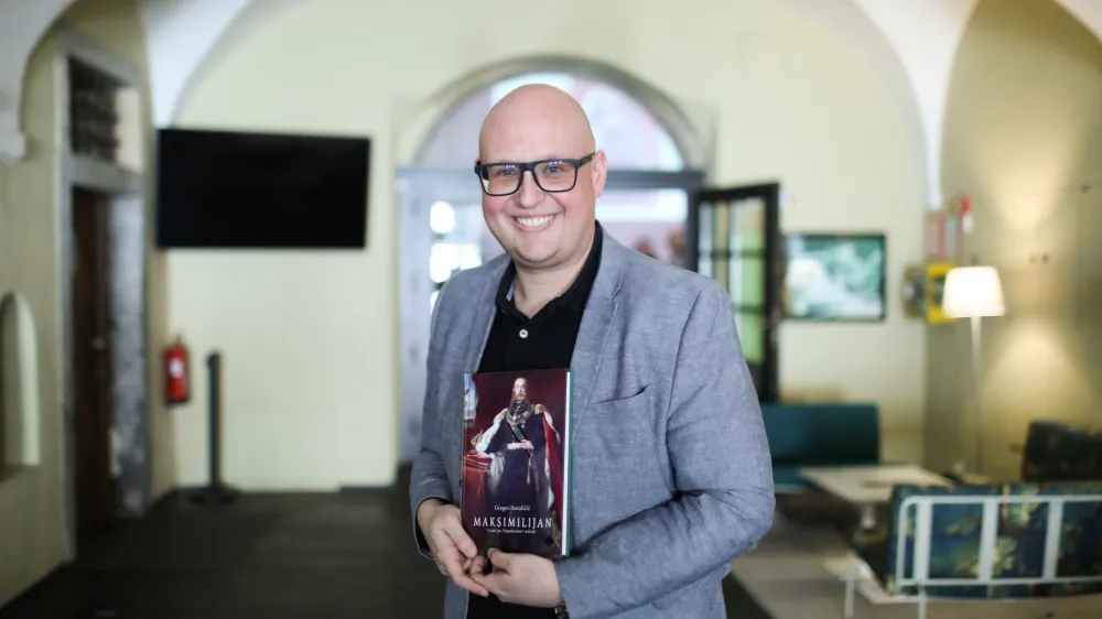 dr. Gregor Antoličič, zgodovinar - raziskovalec Zgodovinskega in&scaron;tituta Milka Kosa ZRC SAZU - 10.05.2022 - predstavitev knjige Maksimilijan, cesar po Napoleonovi milosti, avtorja zgodovinarja Gregorja Antoličiča, //FOTO: Bojan Velikonja