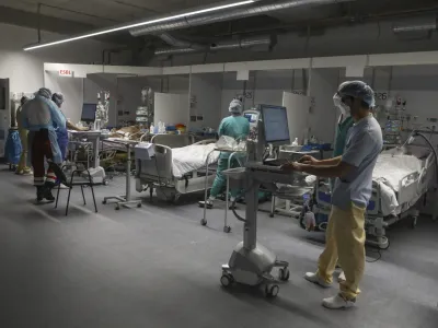 - 11.11.2021- Univerzitetni klinični center UKC Ljubljana &ndash; Covid oddelek &ndash; Epidemija koronavirus Covid-19 v Sloveniji  //FOTO: Luka Cjuha.