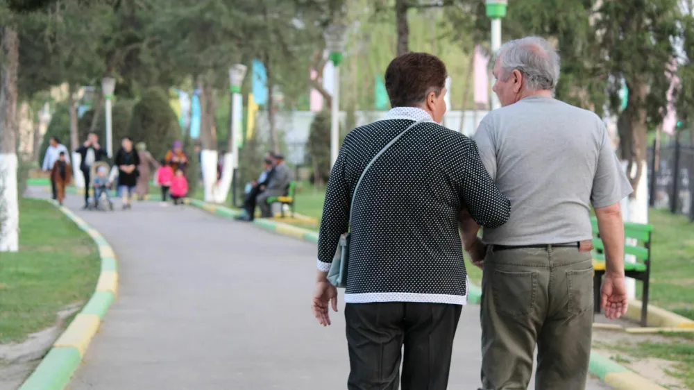 starej&scaron;i, mo&scaron;ki, ženske