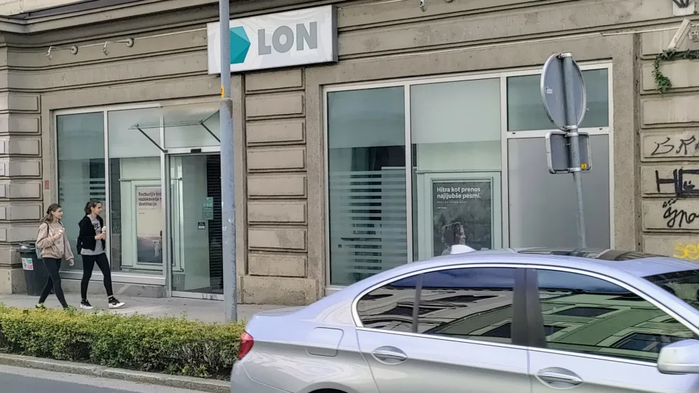 Nekdanji vodja mariborske poslovalnice Hranilnice Lon Matjaž Majcan naj bi podjetniku iz Ru&scaron; obljubljal odpis 1,7 milijona evrov dolga pri mariborski NKBM.&nbsp;