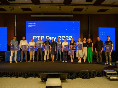 Na dnevu Primorskega tehnolo&scaron;kega parka so podelili plakete za izstopajoče dosežke podjetjem in posameznikom. F PTP