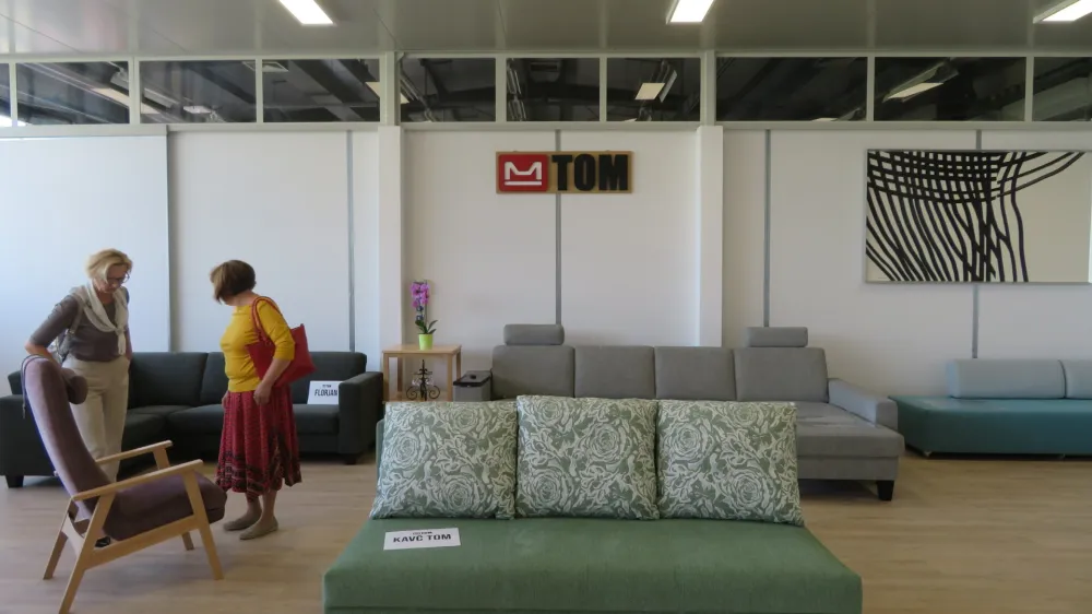 M Tom je leta 2011 ustanovila pe&scaron;čica nekdanjih Tomovih delavcev. Podjetje danes zaposluje 24 ljudi.