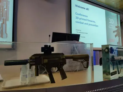 Z malo spretnosti si lahko nepridipravi orožje natisnejo kar doma. 