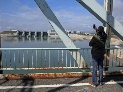- 04.10.2017  Hidroelektrarna HE Breice  Hidroelektrarne na Spodnji Savi - avtomatizirana in daljinsko vodena elektrarna //FOTO: Toma Skale 
