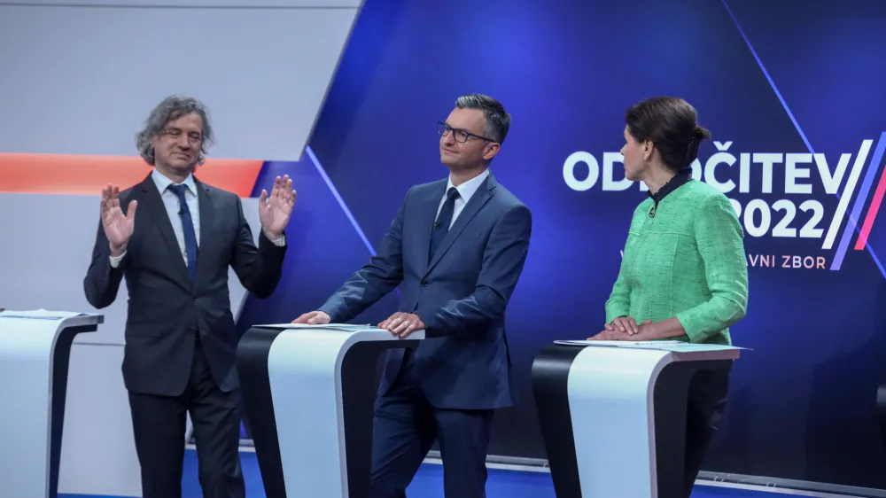 V tokratni anketi stranki SAB in LM&Scaron; &scaron;e vedno nastopata kot samostojni politični entiteti, ker se združitveni postopek s stranko Gibanje Svoboda formalnopravno &scaron;e ni končal. Ob naslednji raziskavi javnega mnenja tak&scaron;na volilna izbira ne bo več mogoča. Foto:&nbsp;Luka Cjuha&nbsp;