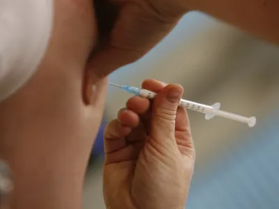 Za&scaron;čita pred nekaterimi pogostimi nalezljivimi boleznimi danes, kar velja celo v primeru otrok, &scaron;e vedno ni brezplačna.&nbsp;