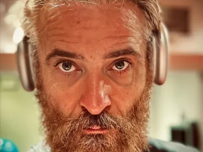 Goran Vi&scaron;njić zje a novo vlogo ikinga moral povsem spremenil svojo podobo. F Instagram