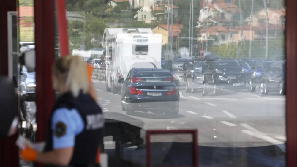 - 22.08.2020 - meja s Hrva&scaron;ko - karantena - Dragonja //FOTO: Jaka Gasar