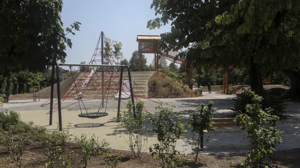 - 25.07.2022 &ndash; prenovljeno otro&scaron;ko igri&scaron;če v Tivoliju //FOTO: Jaka Gasar