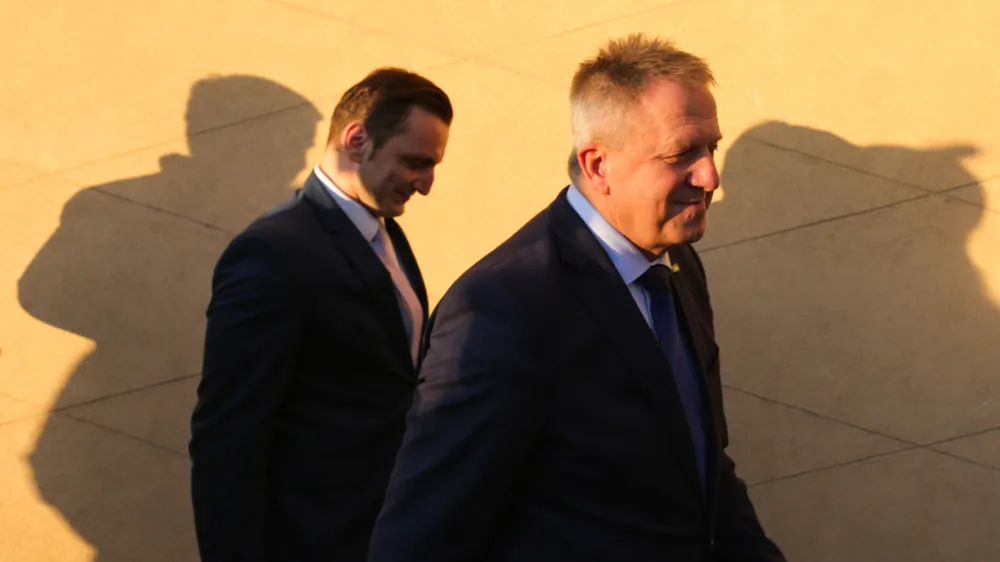 Biv&scaron;emu ministru Počival&scaron;ku je od lani do letos ostalo 55 dni dopusta, zato mu je vlada odobrila sporazumno izplačilo nadomestila v vrtoglavi vi&scaron;ini: skoraj 15.000 evrov bruto. Foto: Bojan Velikonja&nbsp;