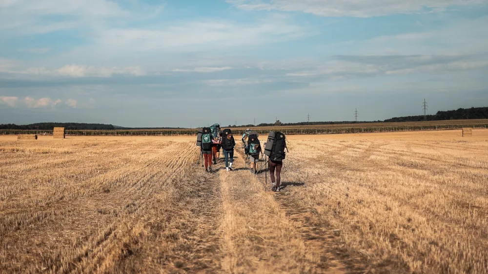 Fj&auml;llr&auml;ven V&aacute;ndort&uacute;ra s pohodniki iz kar enajstih držav