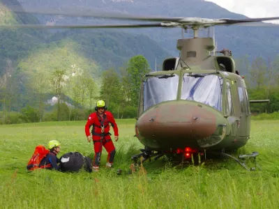 helikopter re&scaron;evanje gorski re&scaron;evalci