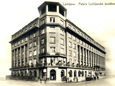 Poslopje dana&scaron;nje Banke Slovenije, prve monumentalne ljubljanske arhitekture iz medvojnega obdobja, je ob svojem nastanku napovedalo novo smer razvoja mesta.