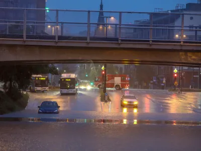 zalit podvoz Celov&scaron;ka15.09.2022 - močno deževje v Ljubljani - dež - naliv - Foto: Luka Cjuha