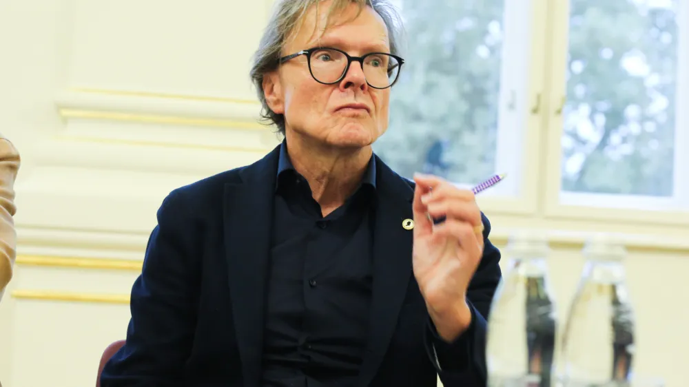 Etična komisija se ni strinjala z interpretacijo vrhovnega sodnika Jana Zobca, da je v kritičnem intervjuju zavzel zgolj svoje pravno stali&scaron;če in ga tudi utemeljil, temveč je ocenila, da je omadeževal ugled kolega sodnika in &scaron;kodoval ugledu celotnega sodstva.