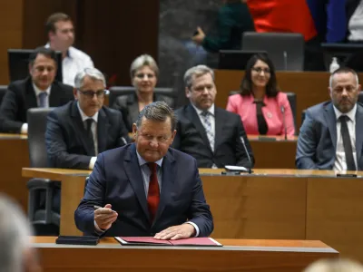 minister za kohezijo in regionalni razvoj Aleksander Jev&scaron;ek (SD)- 01.06.2022 - Izredna seja DZ, na kateri so potrjevali 17. novih ministrov - 15. petnajsta Vlada Republike Slovenije RS v samostojni Sloveniji pod vodstvom predsednika vlade dr. Roberta Goloba -  //FOTO: Luka Cjuha