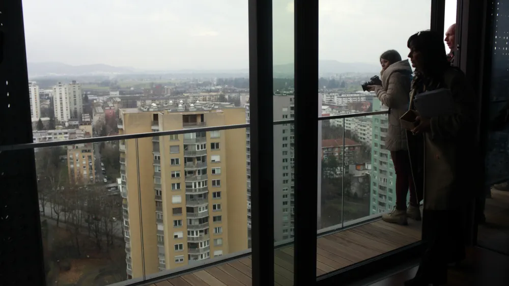 Stanovalcem v več kot 20.000 stavbah pod okriljem upravljavnika družbe Staninvest je grozilo, da bodo ostali brez dobavitelja električne energije.&nbsp;