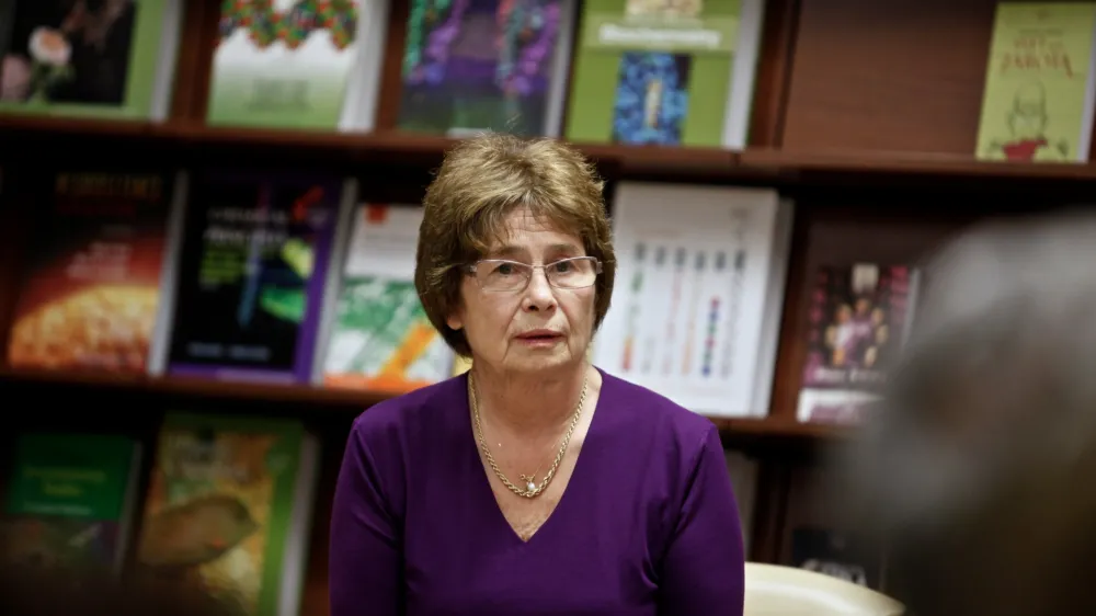 dr. Spomenka Hribar - predstavitev knjige Svet kot zarota avtorica dr. Spomenke Hribar - analiza političnega sloga Janeza Jan&scaron;e     //FOTO: Luka Cjuha 