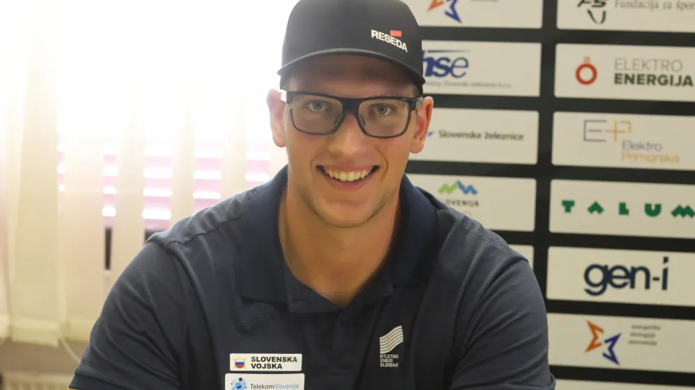 Kristijan Čeh,13.07.2021. sprejem dobitnikov slovenskih medalj na evropskem prvenstvu do 23 let Kristjana Čeha (zlato v metu diska), Klare Lukan (srebro v teku na 5000 metrov) in Lie Apostolovski (bron v skoku v vi&scaron;ino),//FOTO: Bojan Velikonja