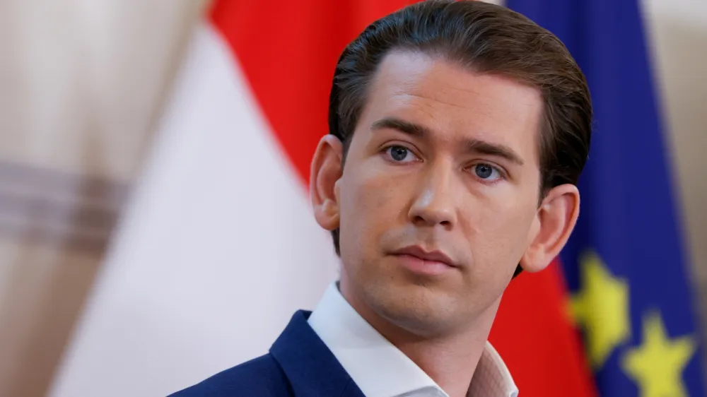 FILE PHOTO: Austria's Chancellor Sebastian Kurz attends a news conference, as the spread of the coronavirus disease (COVID-19) continues, in Vienna, Austria, September 8, 2021. REUTERS/Leonhard Foeger/File Photo