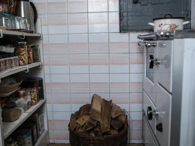 - polena - drva - ogrevanje - <br><br><br>- 14.12.2018 &ndash; Babno polje - naselje v Občini Lo&scaron;ka dolina - //FOTO: Jaka Gasar