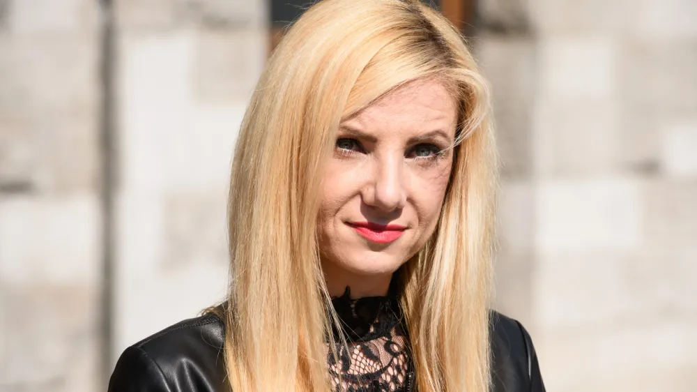 Ljubljana, pred DZ.<br>Poslanca LMS Tina Heferle je po koncu seje kolegija predsednika DZ dala izjavo za medije.