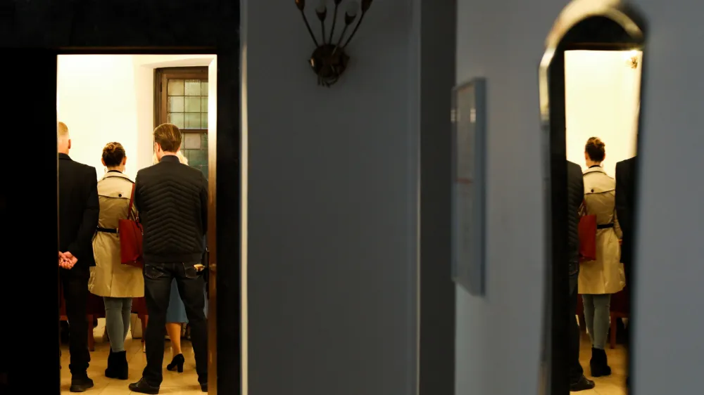 Simbolična fotografija - 18.10.2022 - Lokalne volitve 2022 - predstavniki SDS so vložili kandidatno listo za mestni svet Mestne občine Ljubljana in kandidata Igorja Horvata za ljubljanskega župana //FOTO: Bojan Velikonja