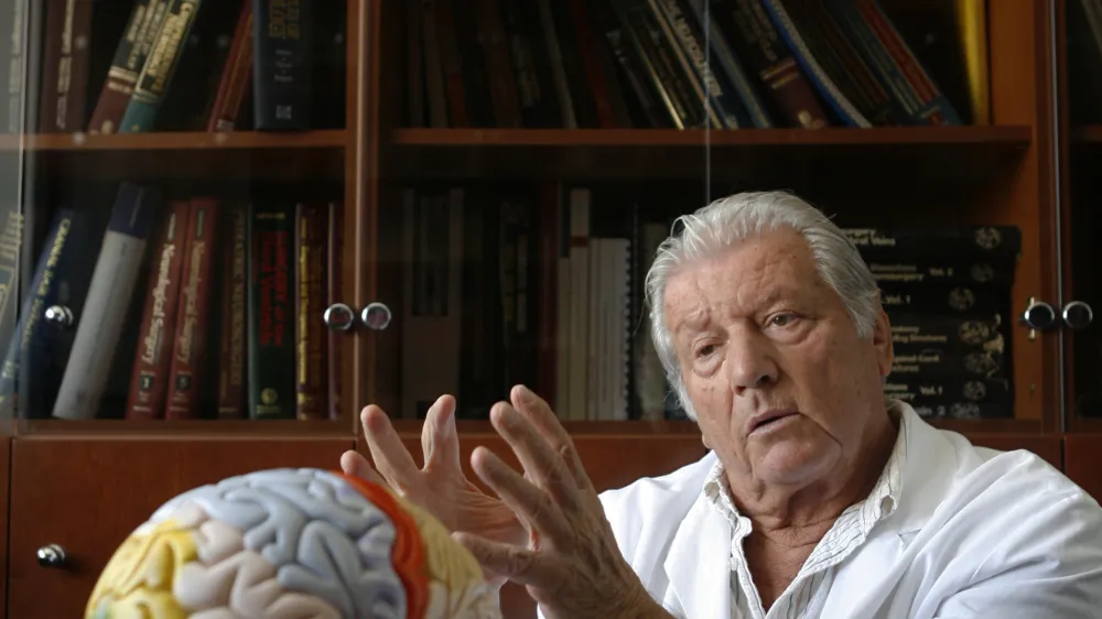 dr. Vinko Dolenc - nevrokirurg//FOTO: Tomaž Skale