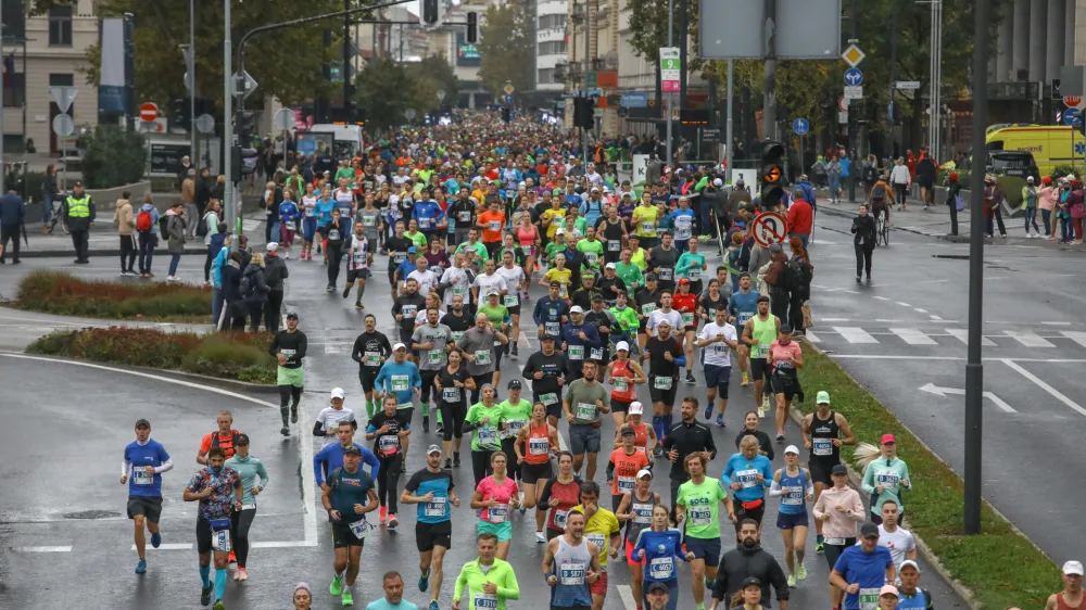 - 23.10.2022 &ndash; 26. Ljubljanski maraton 2022 - največji teka&scaron;ki dogodek v Sloveniji - //FOTO: Luka Cjuha