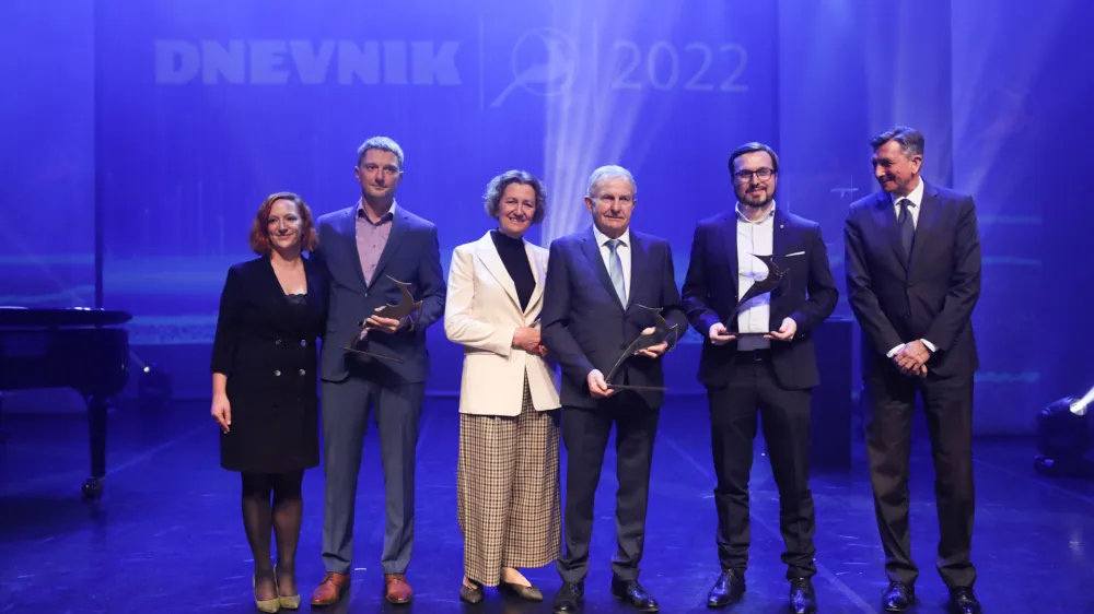 - 13.10.2022 -&nbsp;22. Slovenska GAZELA 2022 &ndash; regijski izbor najbolj&scaron;ih najhitreje rastočih podjetij v organizaciji časnika Dnevnik &ndash; sklepna prireditev in podelitev priznanj zlate, srebrne in bronaste gazele 2022 v Cankarjevem domu&nbsp;//FOTO: Bojan Velikonja