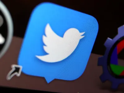 FILED - 26 April 2022, Bavaria, Kempten: The logo of Twitter is seen on the display of a laptop. Photo: Karl-Josef Hildenbrand/dpa