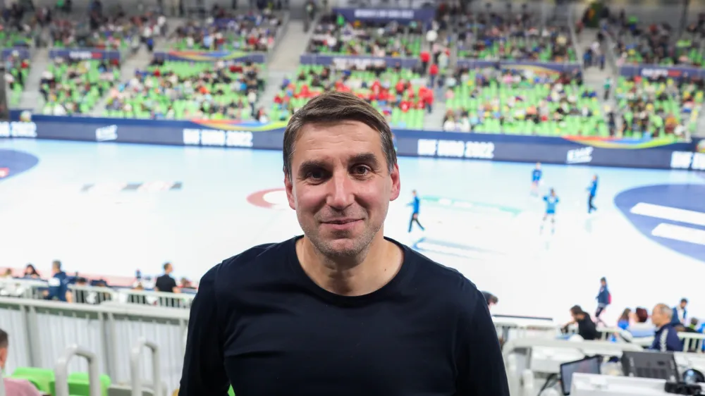 - 10.11.2022 - Robert Begu&scaron;, biv&scaron;i selektor ženske rokometne reprezentance. //FOTO: Bojan Velikonja