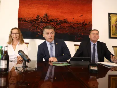 Janez Sodržnik- 15.11.2022 &ndash; predstavitev programa kandidata za predsednika OKS - Z&Scaron;Z Janeza Sodržnika in osveženo podpredsedni&scaron;ko ekipo //FOTO: Luka Cjuha