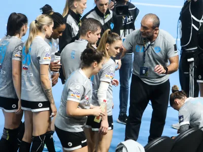 trener rokometa&scaron;ic Krima Mercatorja Dragan Adžić- 09.10.2022 &ndash; ženski rokomet - Krim M: Ferencvaro&scaron;, evropska liga prvakinj, 4. krog: skupina A: //FOTO: Bojan Velikonja